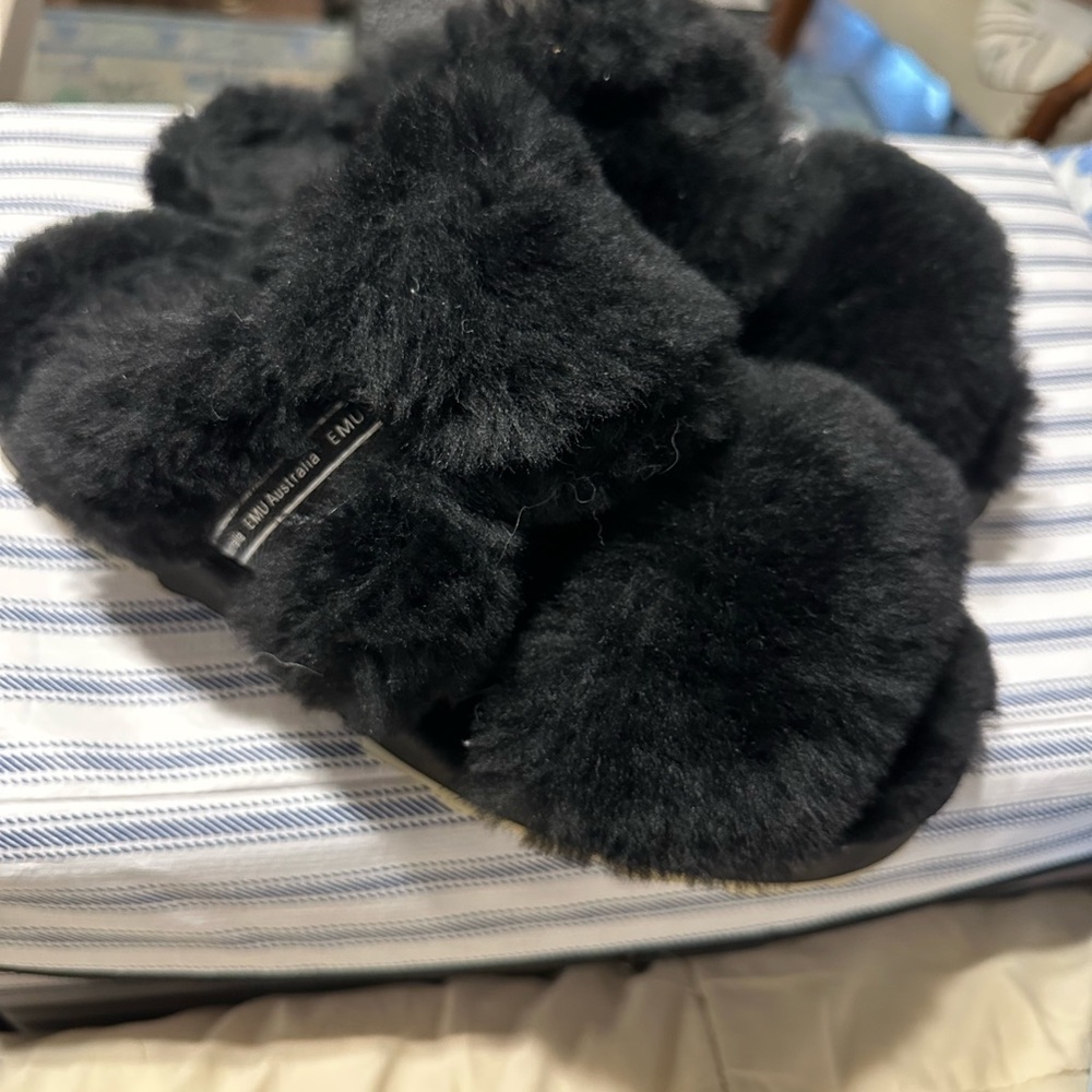 EMU Australia Black Fuzzy Slippers